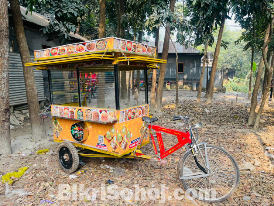 ফুড কার্ট বিক্রি হবে! ৩'x৫ fit ' সাইজের কার্ট।